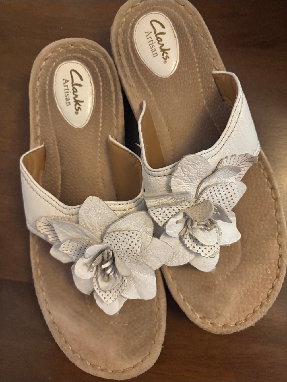 Clark’s women SZ 11 hardly worn Cushioned comfort
